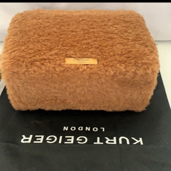 - Kensington Faux Fur Crossbody Bag KURT GEIGER LONDON
